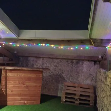Atypique Grange Renovee En Tatil Evi
